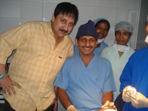 Arjun Chakrabarty with Hair transplant surgeon Manoj Khanna
